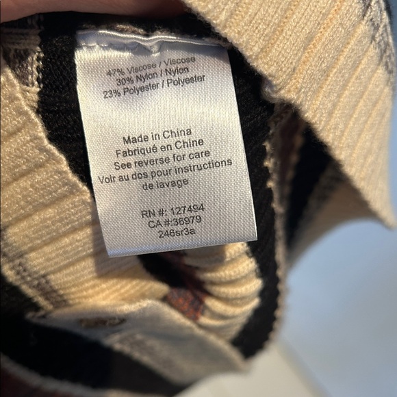 Heartloom Multicolor Ribbed Sweater - Picture 8 of 9